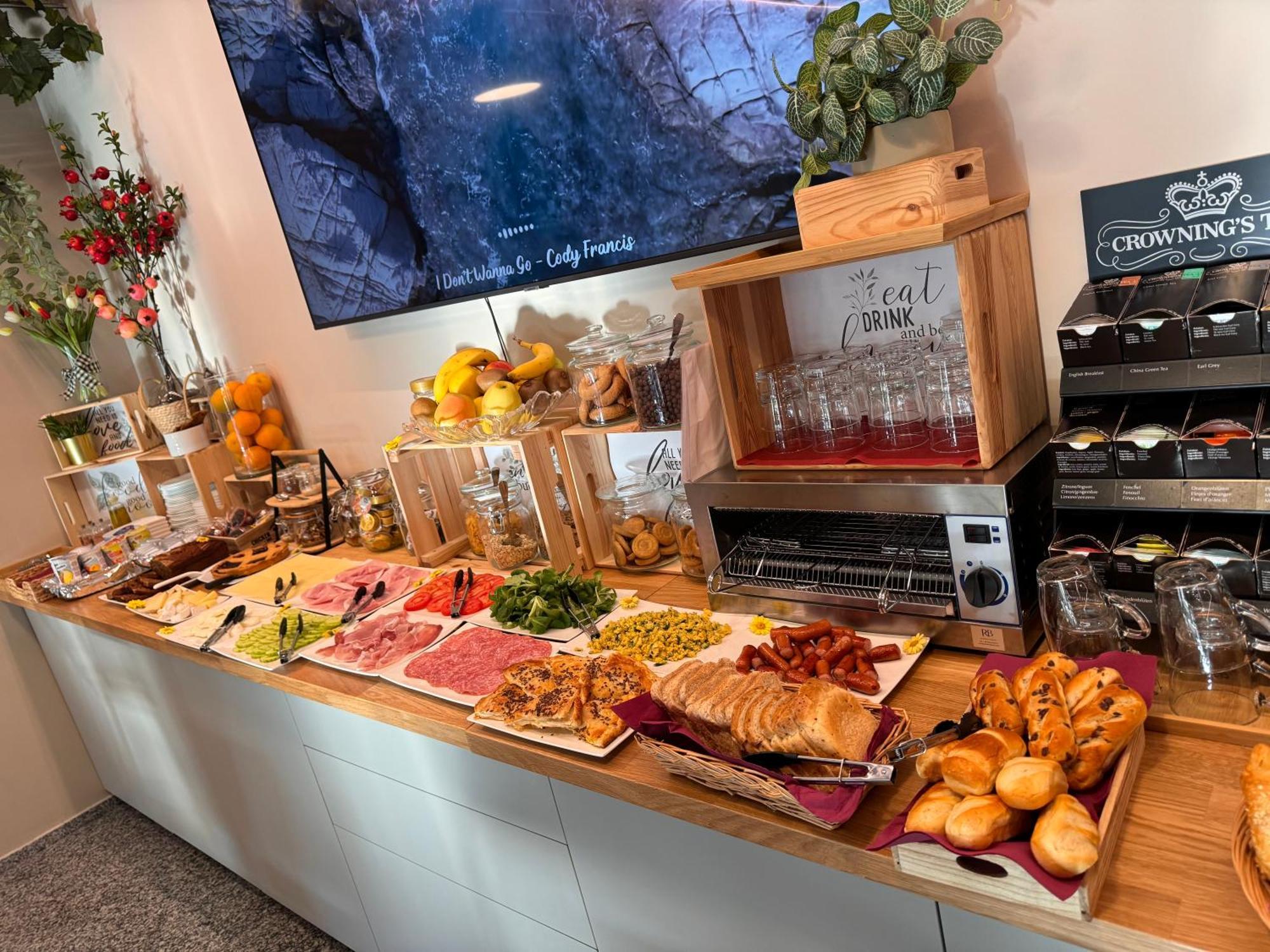 Regina Bed & Breakfast Аньо Экстерьер фото